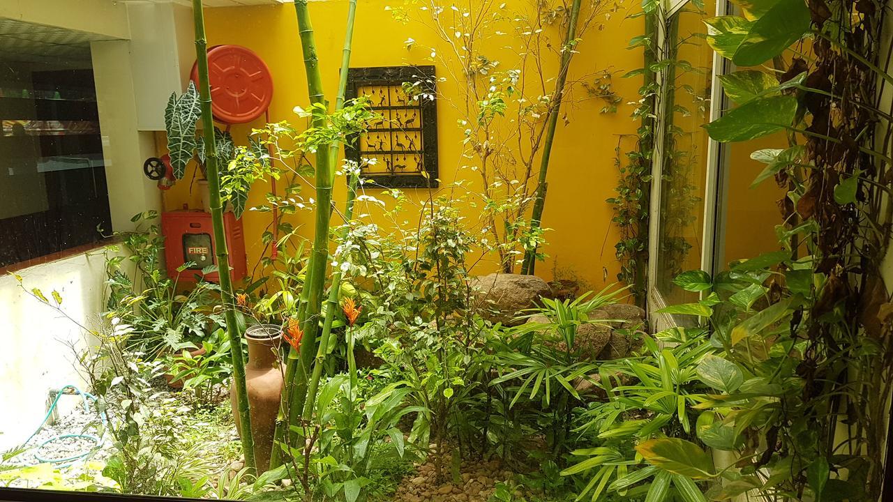The Central Park Kollam Extérieur photo
